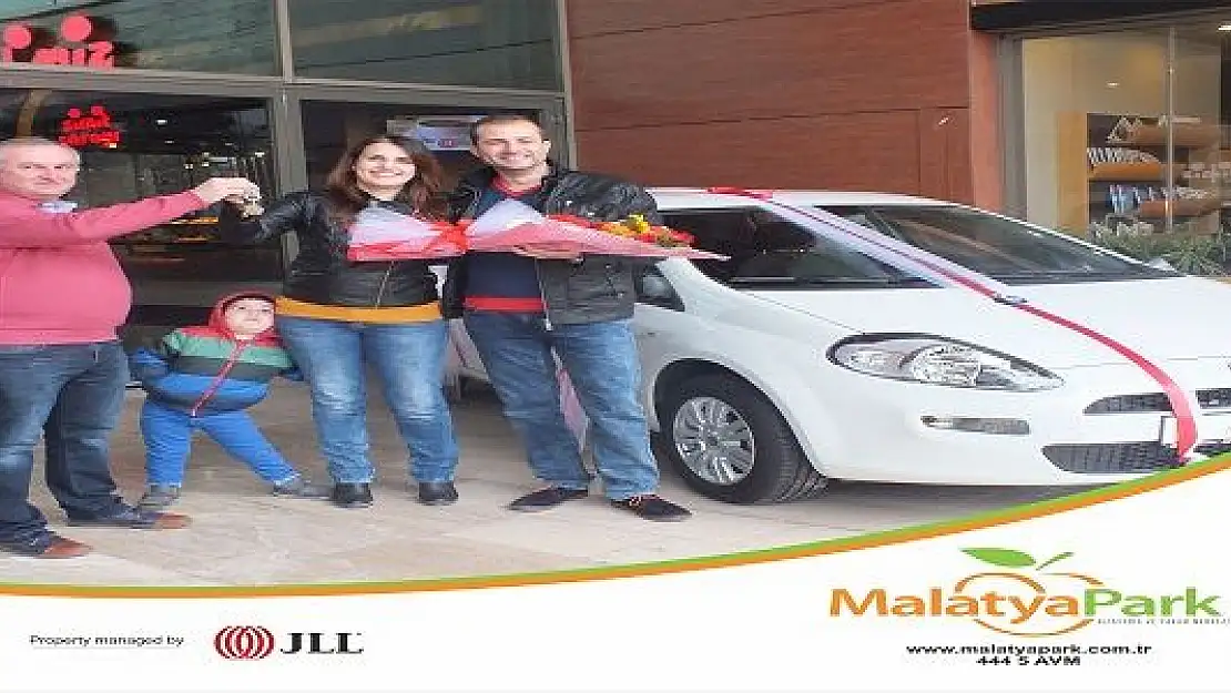 O TALİHLİ ARACINI TESLİM ALDI