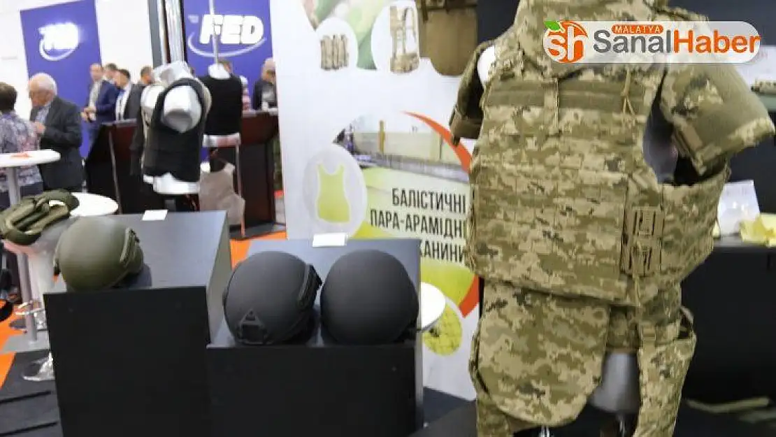 Ukrayna Cumhurbaşkanı Zelenskiy, Türk IHA'sını inceledi