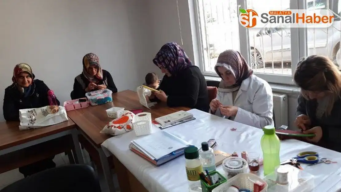 Ulaş'ta El nakışları kursu
