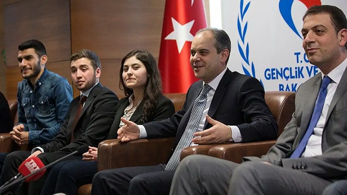 BAKAN ÇAĞATAY KILIÇ'TAN DERBİDE DOSTLUK ÇAĞRISI