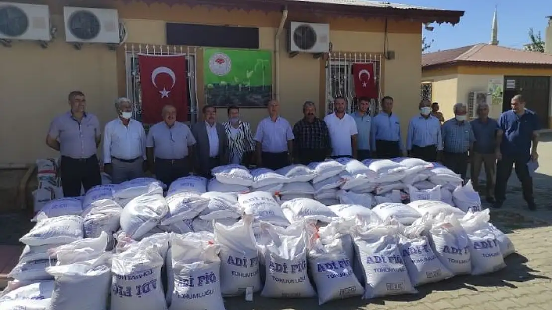 'Üreticilere yem bitkisi tohumu dağıtıldı'