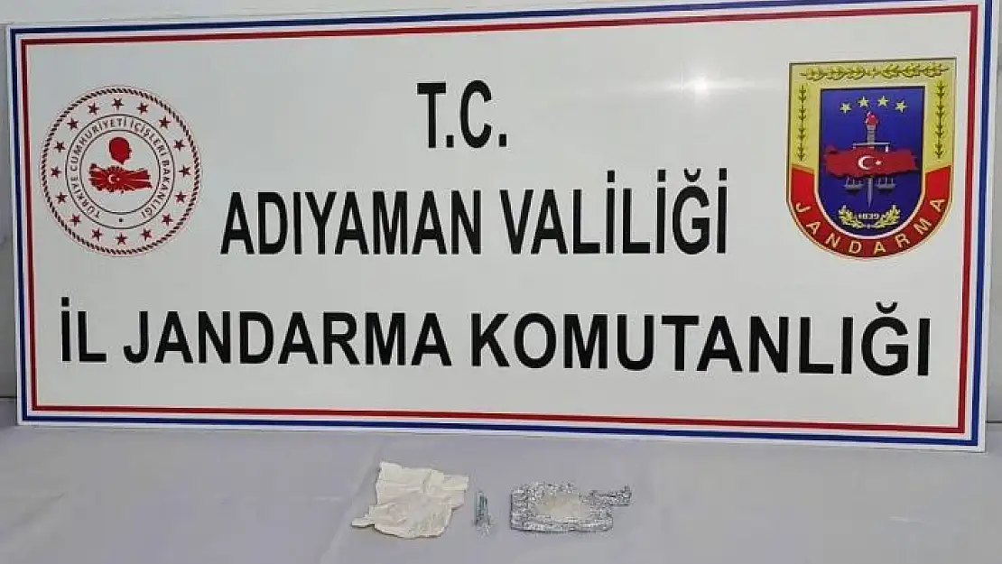 'Uyuşturucu bulunduran 2 kişi yakalandı'