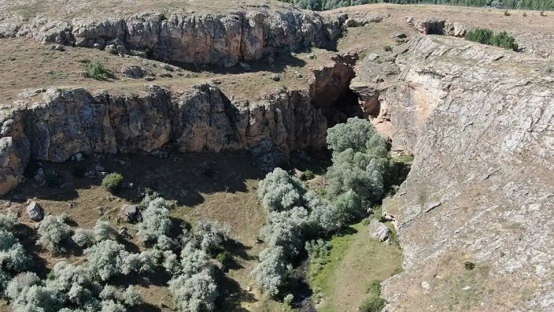 'Uyuz hastaları bu gölde şifa arıyor'