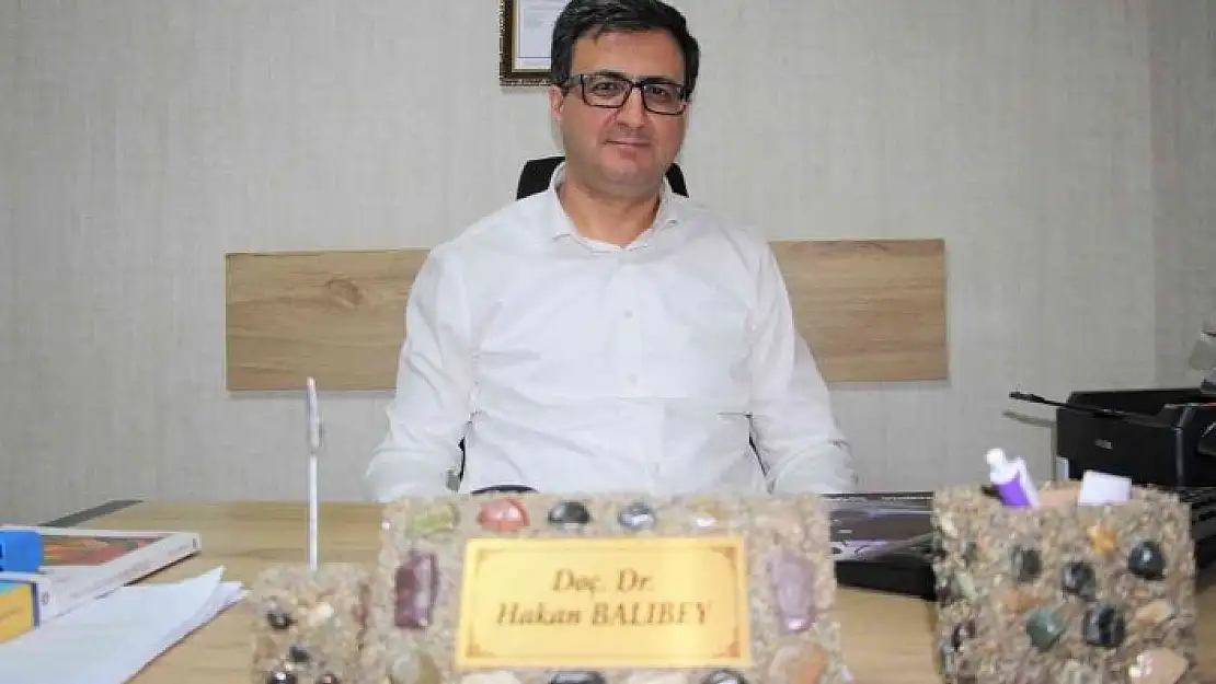 'Uzm. Doç. Dr. Balıbey, ''Sosyal iletişim, yapılan araştırmalarda uzun ömürlü olmada en önemli faktör olarak bulunmuştur'''