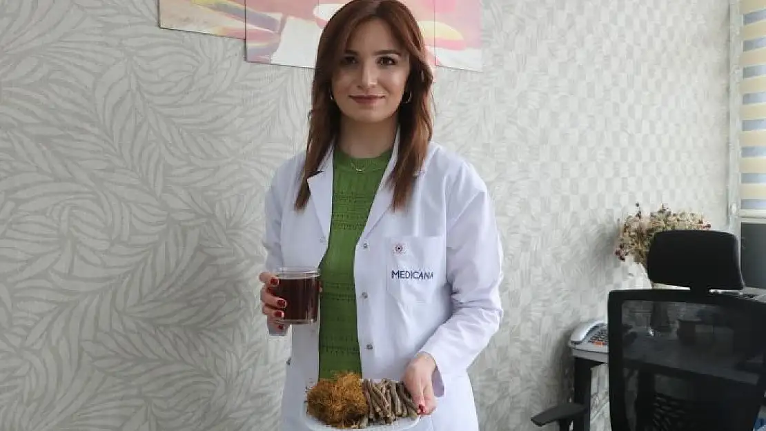 'Uzmanı önerdi, bu bitki hem susuzluğu önlüyor hem bağışıklığı güçlendiriyor'