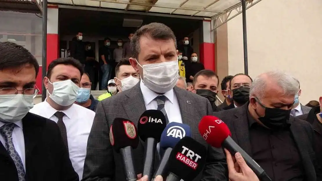 'Vali Ayhan, Başkan Açıl´ın ölüm haberini duyurdu'