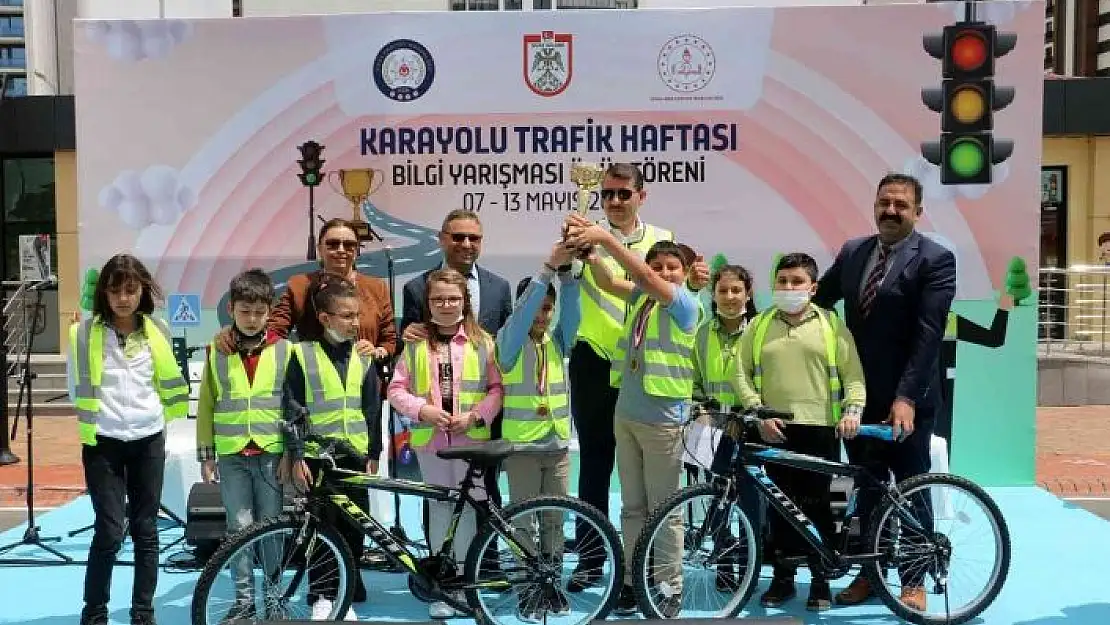 'Vali Ayhan, her yıl trafikte 1 milyon 250 bin kişi hayatını kaybediyor'