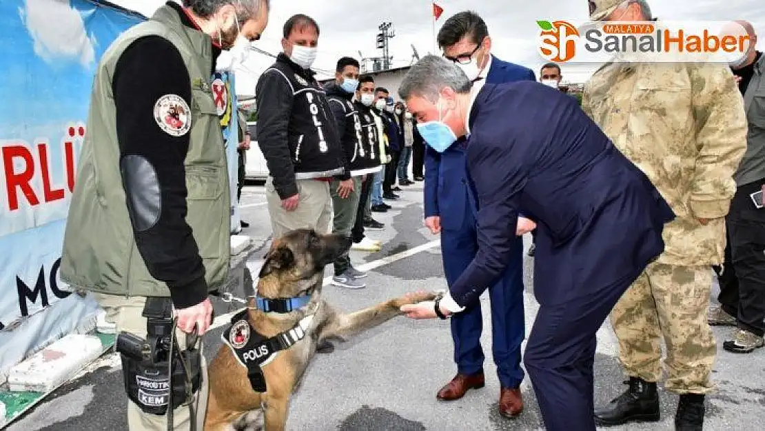 Vali Baruş,  güvenlik güçlerinin bayramını kutladı