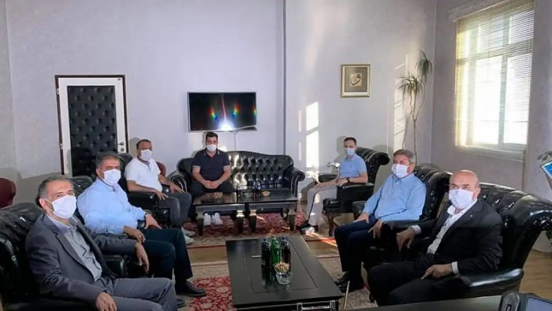 'Vali Demirtaş´tan, Kaymakam Koç´a ziyaret'