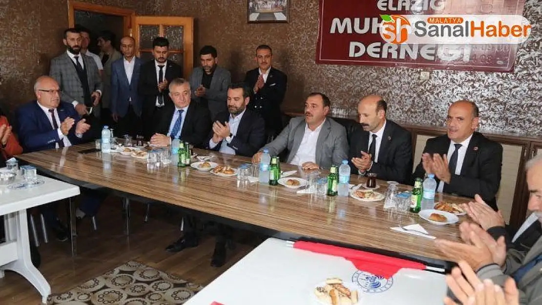 Vali Kaldırım ve Başkan Şerifoğullları, muhtarlarla bir araya geldi