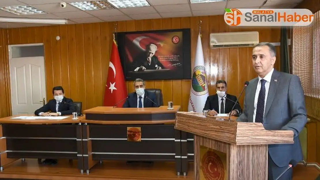 Vali Mahmut Çuhadar, meclis üyeleriyle bir araya geldi