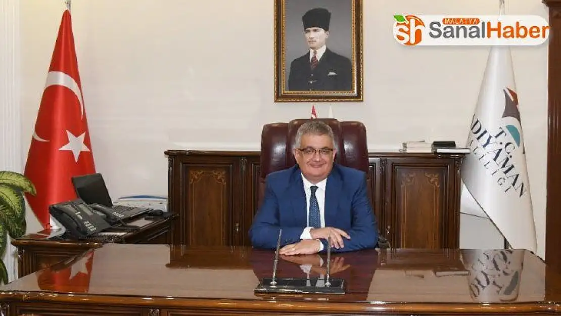 Vali Pekmez, 19 Mayısı kutladı