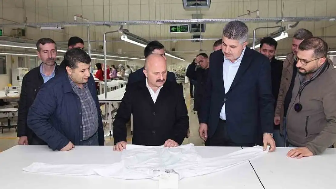 'Vali Varol, tekstil fabrikalarında incelemelerde bulundu'