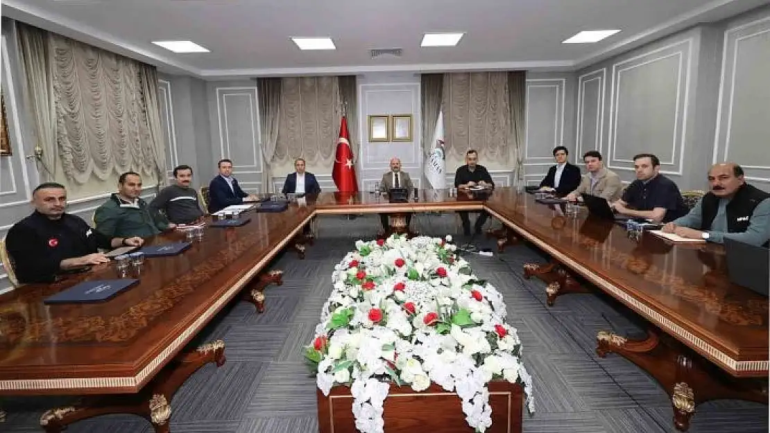 'Vali yardımcılarıyla değerlendirme toplantısı yapıldı'
