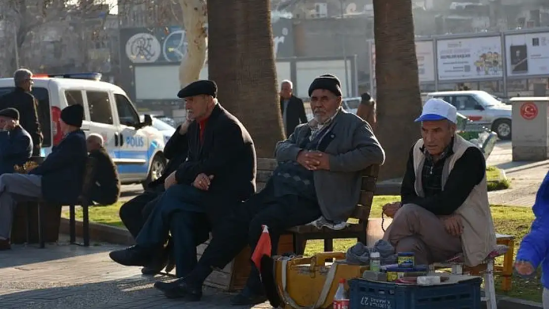 'Vatandaşlar yazdan kalma günlerin tadını çıkartıyor'