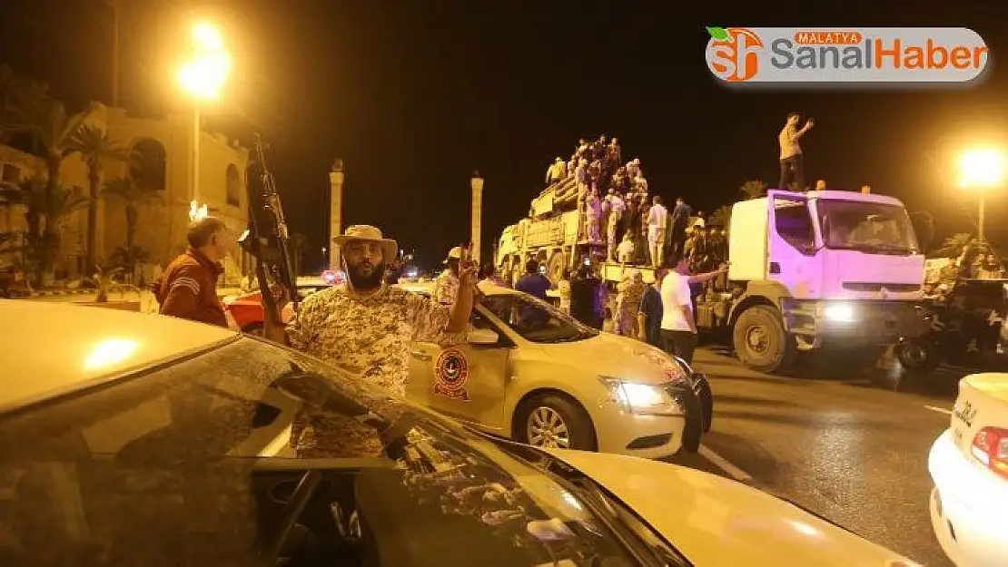 Vatiyye Askeri Üssü'nde imha edilen Pantsir Trablus'ta sergilendi