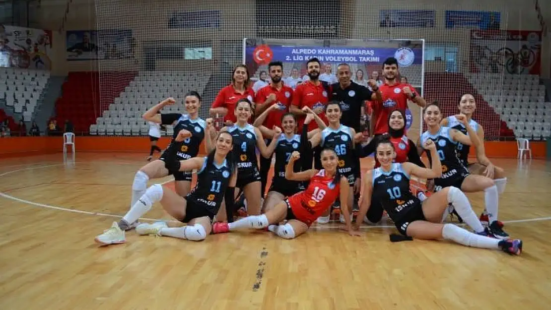 'Voleybol 2. Lig: Alpedo Kahramanmaraş Voleybol: 3 Adıyaman Gençlerbirliği: 0'