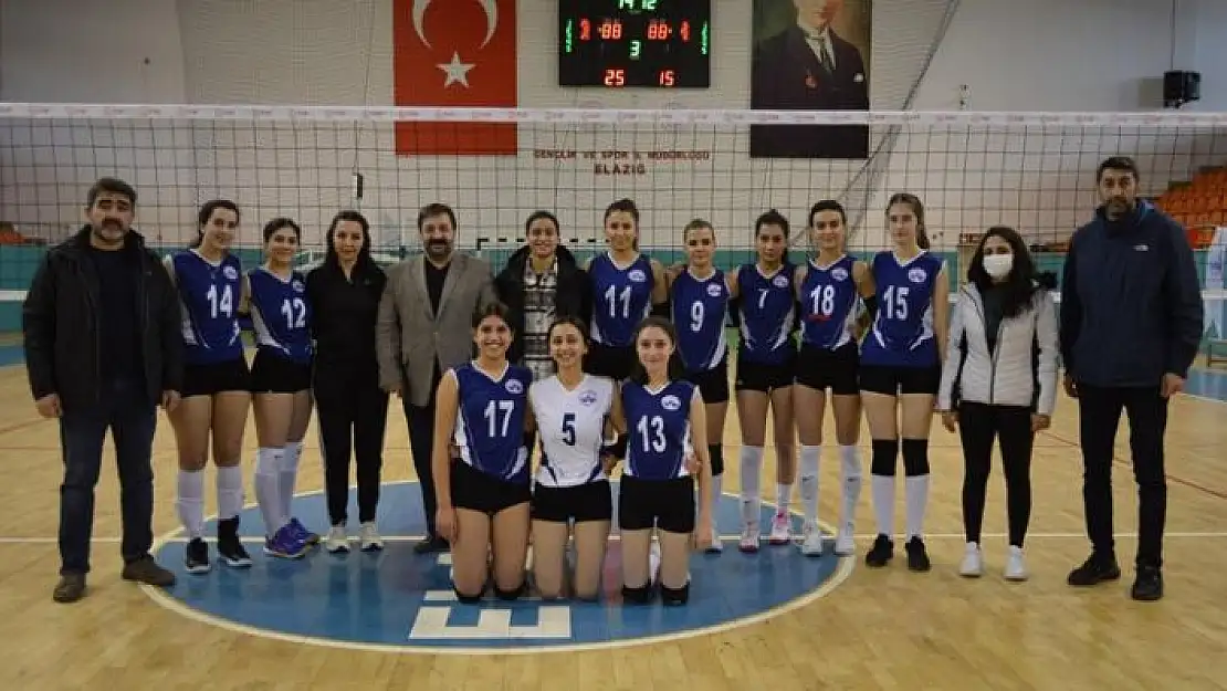 'Voleybol 2. Lig: Bağlar Belediyespor: 1 - Elazığ Belediyesi Voleybol: 3'