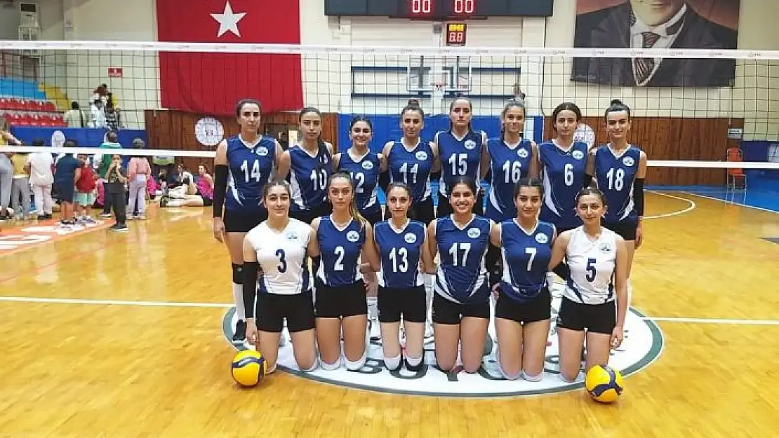 'Voleybolda Elazığ takımları kayıp'