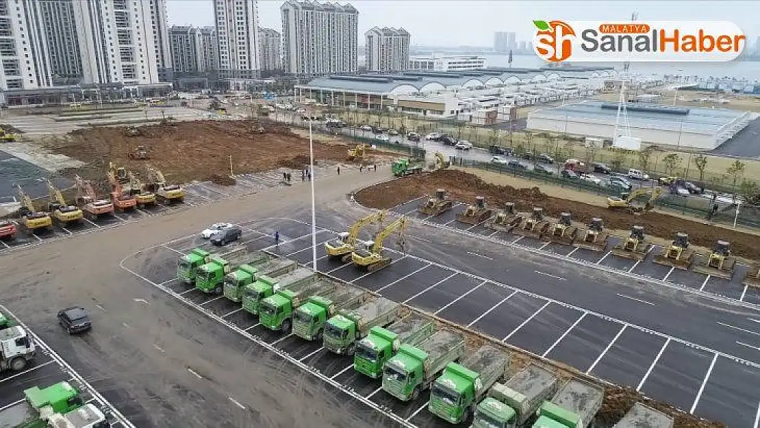 Wuhan'da ikinci hastanenin inşası sürüyor