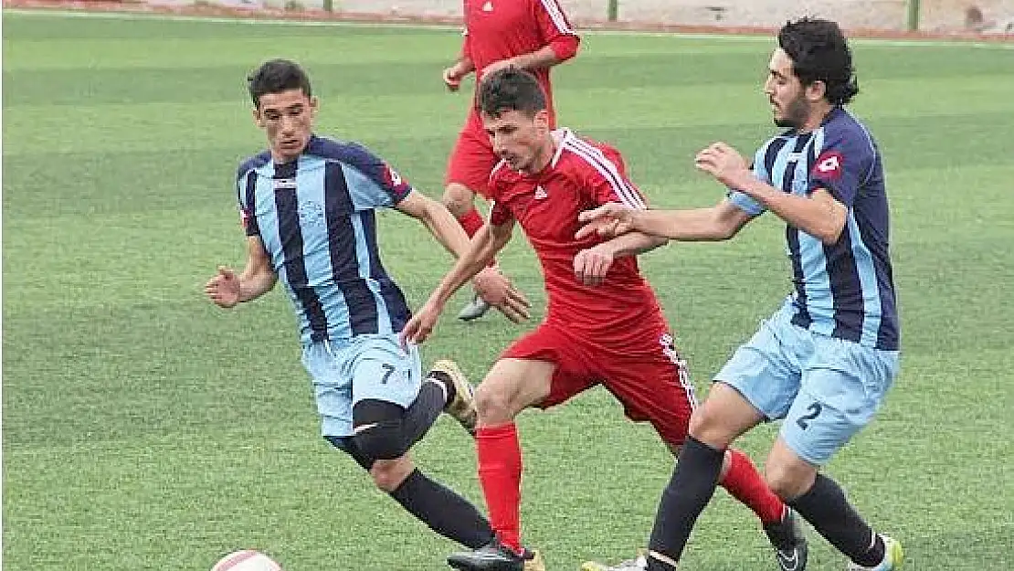 AMATÖRÜN ŞAMPİYONU DEMİRSPOR 