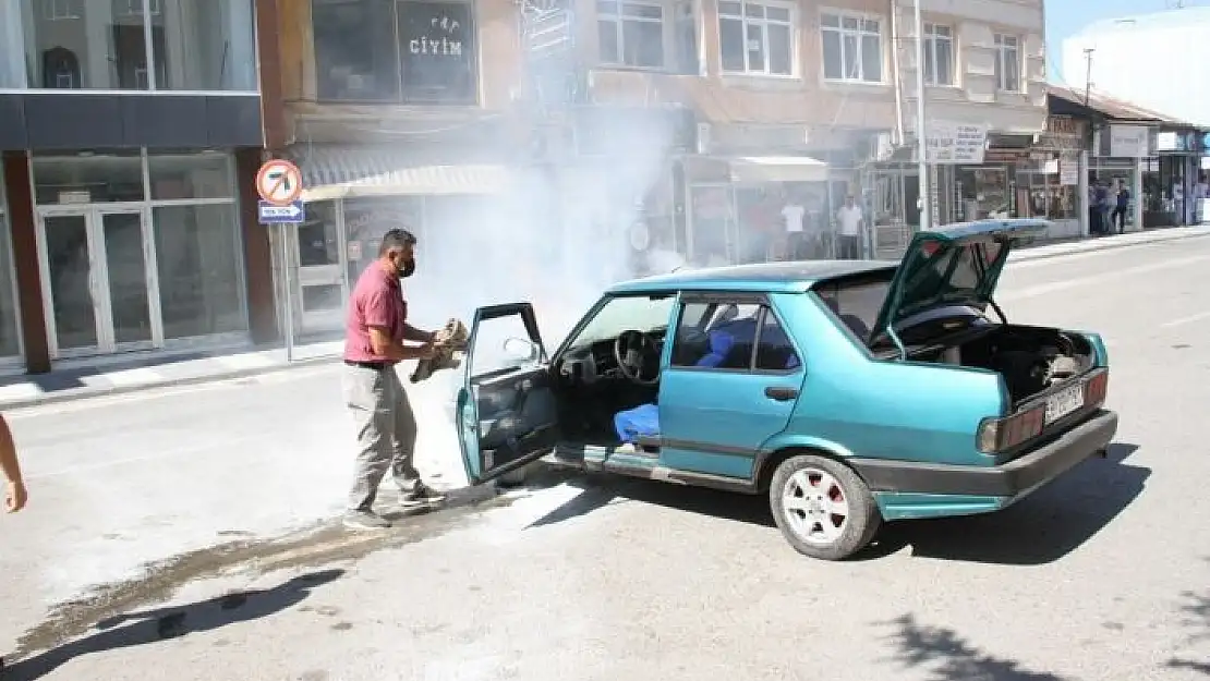 'Yanan otomobil paniğe neden oldu'