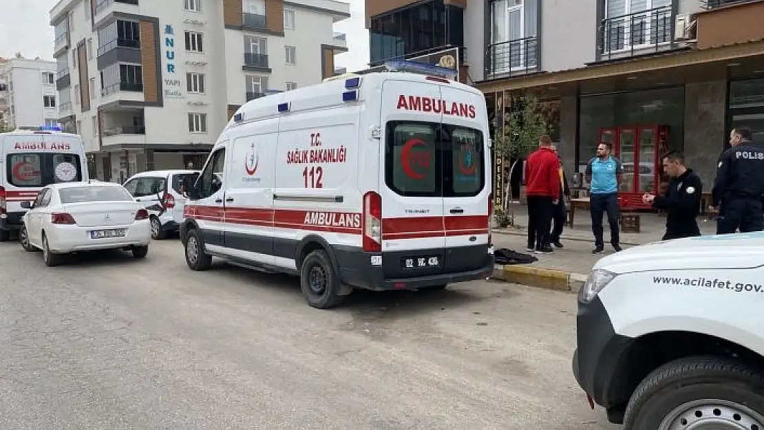 'Yaralı taşıyan ambulans ile minibüs çarpıştı: 1 yaralı'