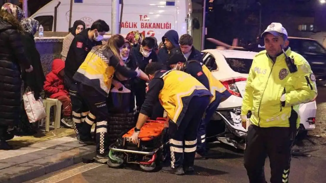 'Yarım saat arayla gerçekleşen iki farklı trafik kazası: Toplam 9 yaralı'