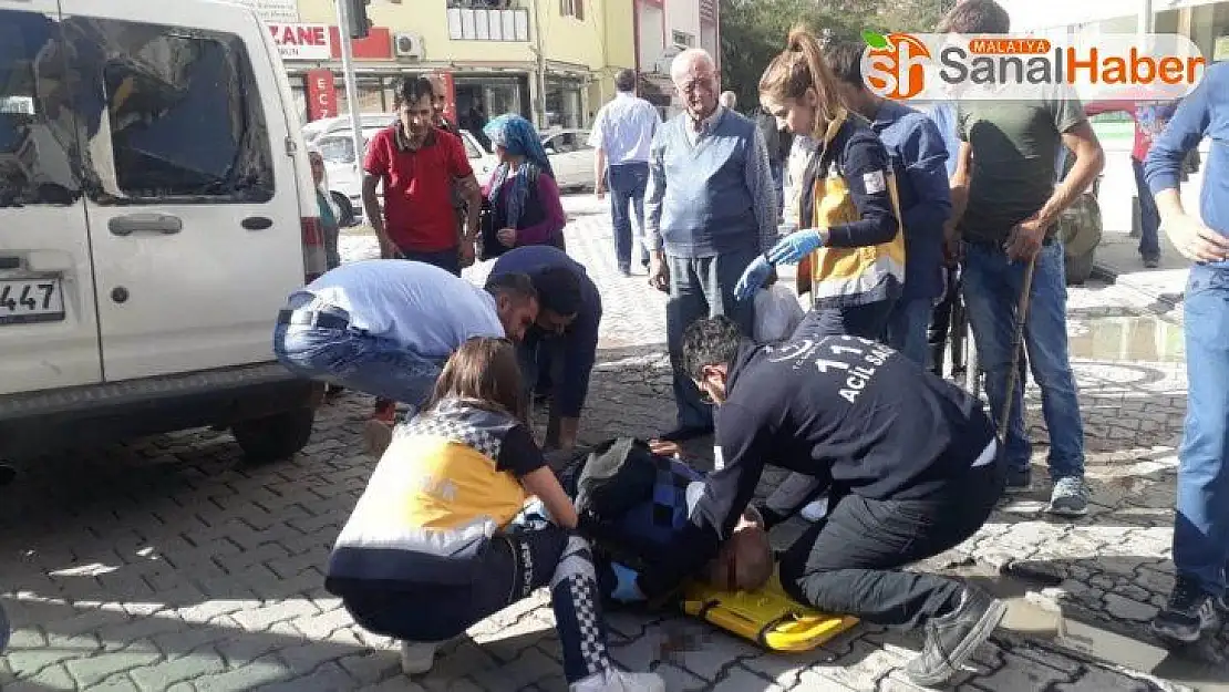 Yaşlı adam geri manevra yapan aracın altında kaldı