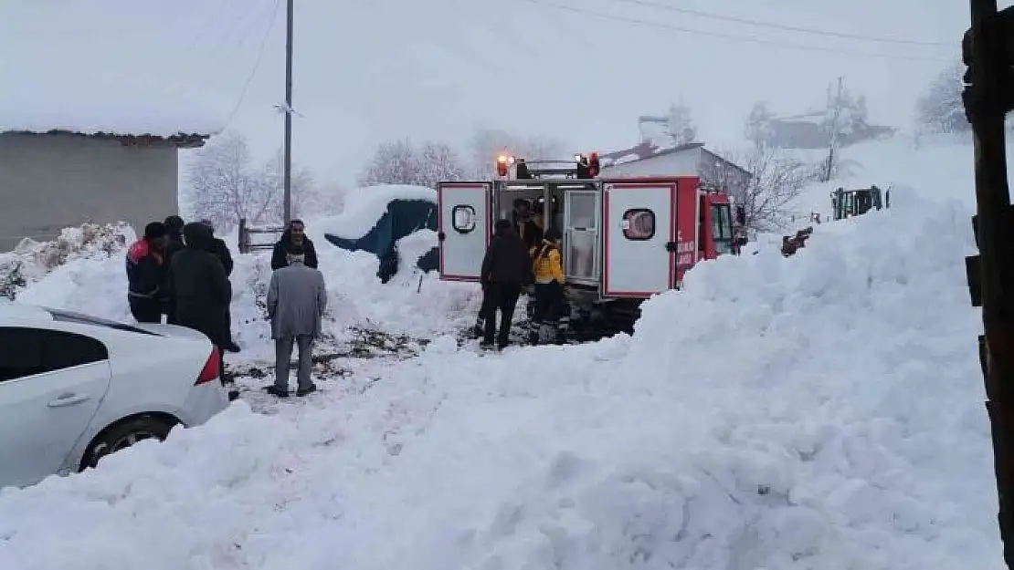 'Yaşlı hastanın yardımına paletli ambulans yetişti'