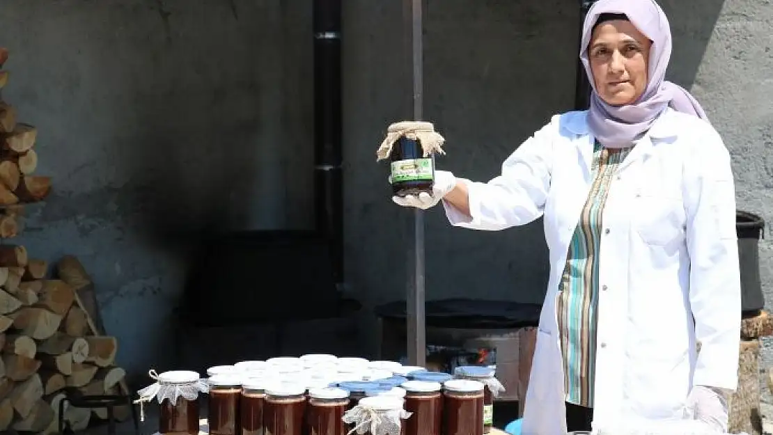 'Yaşlı kadından duydu kendi markasını kurdu'