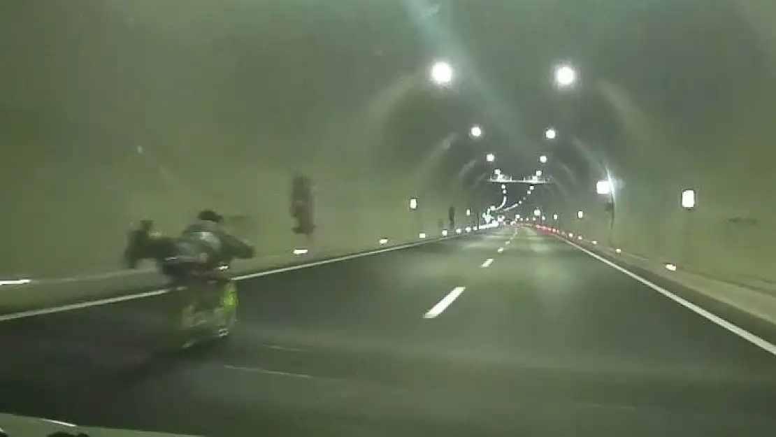 'Yatarak kullandığı motosikleti trafikten men edildi'