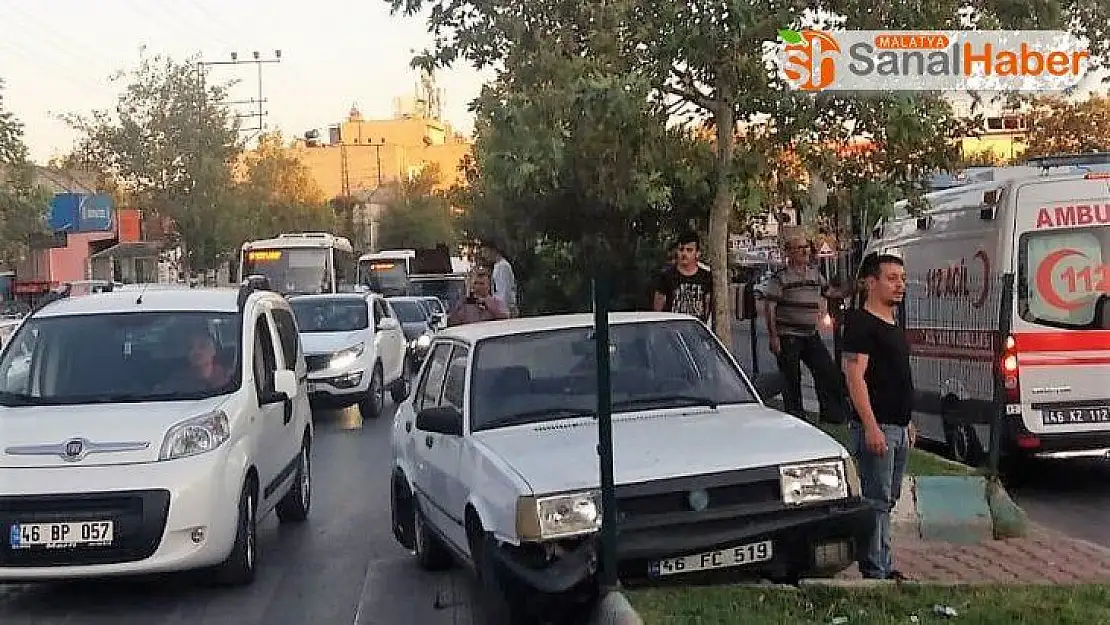 Yaya geçidinde kaza: 4 yaralı
