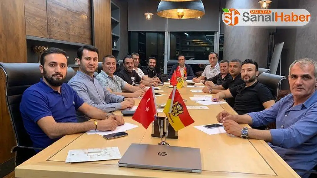 Yeni Malatyaspor yönetimi 'Futbol Köyü' için toplandı