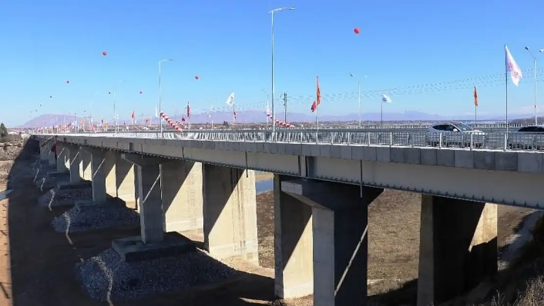 'Yeni Tohma köprüsü Cumhurbaşkanı Erdoğan´ın da katılımı ile hizmete açıldı'
