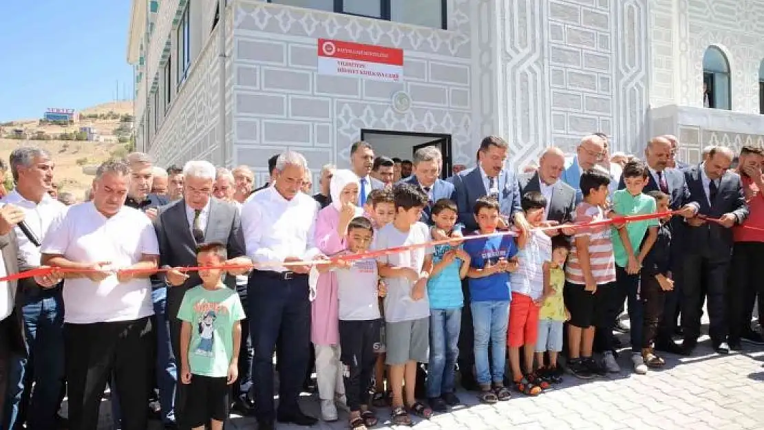 'Yeni yapılan Yıldıztepe Hidayet Kızılkaya Cami ibadete açıldı'