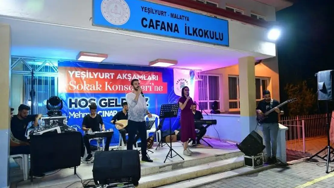 'Yeşilyurt akşamları sokak konserine büyük ilgi'