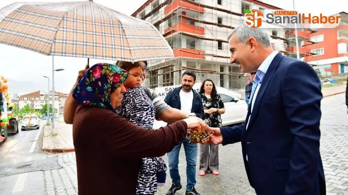 Yeşilyurt Belediyesi bayram coşkusunu sokaklara taşıdı