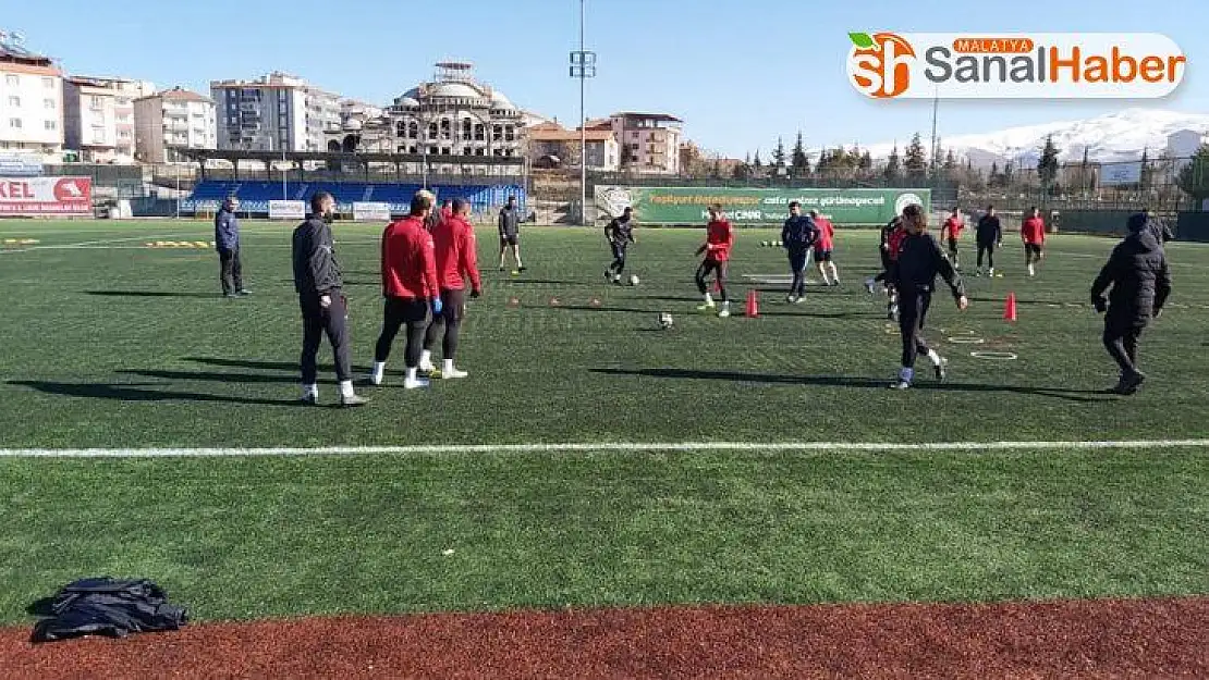 Yeşilyurt Belediyespor'da Pazarspor mesaisi sürüyor