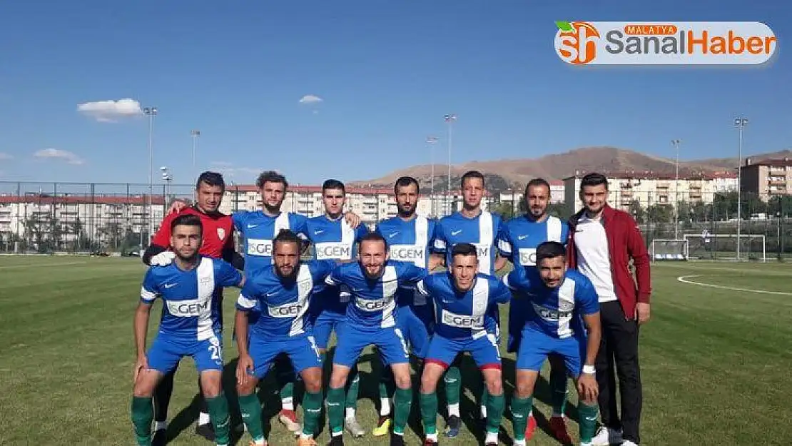 Yeşilyurt Belediyespor hazırlık maçında Dersimspor ile karşılaştı