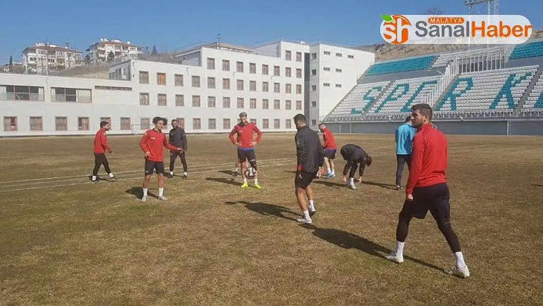 Yeşilyurt Belediyespor lider karşısında puan arayacak