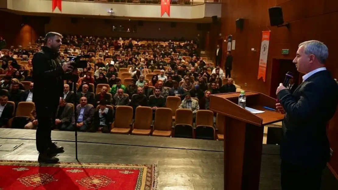 'Yeşilyurt´ta `namazla diriliş´ konferansına ilgi'