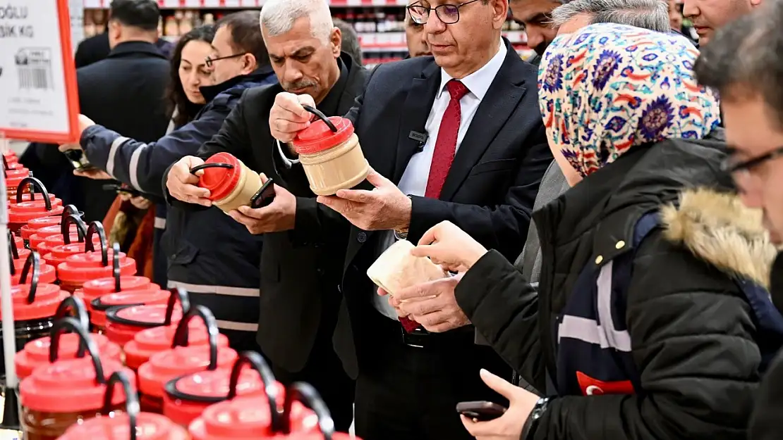 Başkan Geçit, zabıta ekipleriyle denetime çıktı