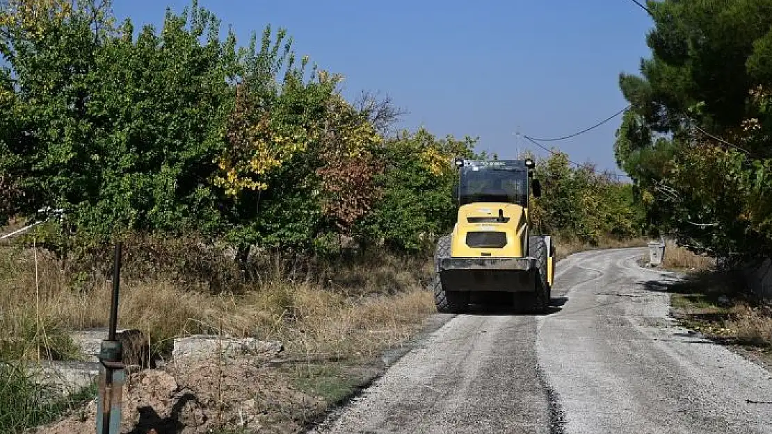 'Yeşilyurt´ta yollar yenileniyor'