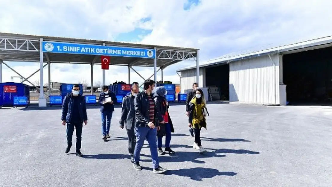 'Yeşilyurt´taki atık toplama ve ayırma tesisi örnek oluyor'
