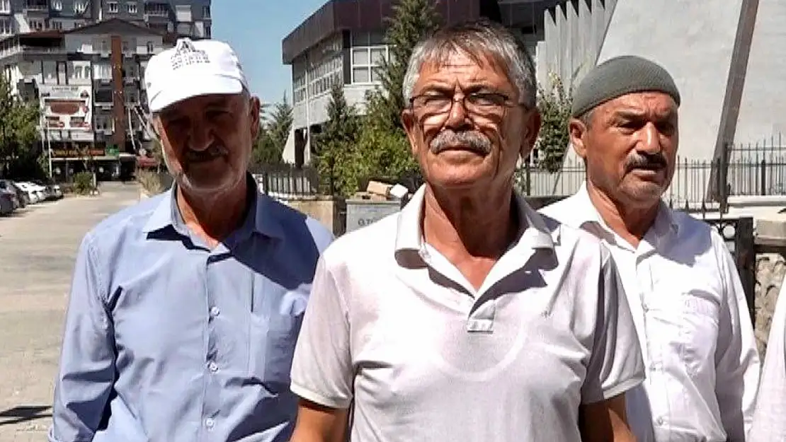 Yeşilyurtlu çiftçilerden sulama sorununa tepki