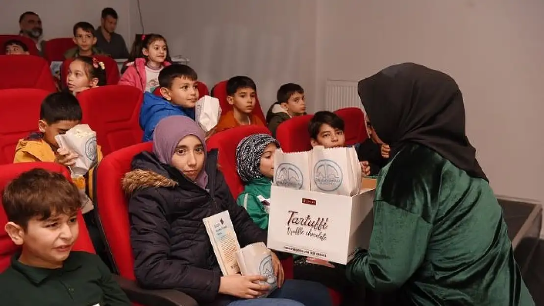 'Yetim ve Öksüz  öğrenciler gençlik merkezinde etkinlikte buluştu'