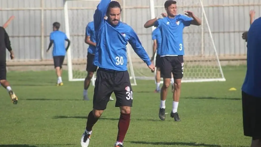'Yiğitcan Erdoğan yeniden Elazığspor´da'