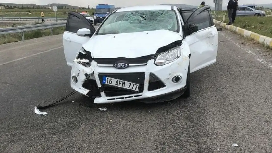 'Yine aynı kavşak yine benzer bir kaza'