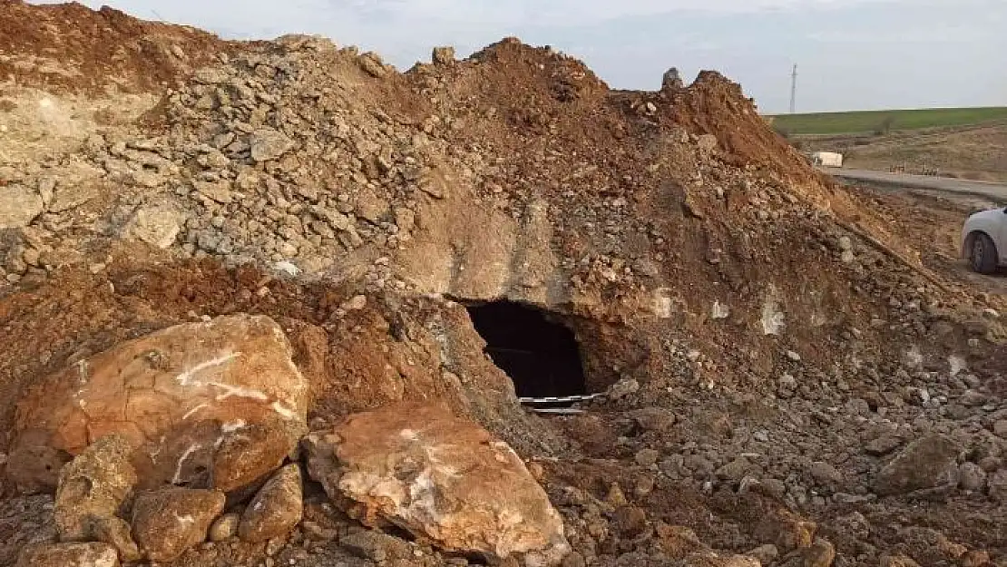 'Yol çalışmasında 1600 yıllık oda mezar bulundu'